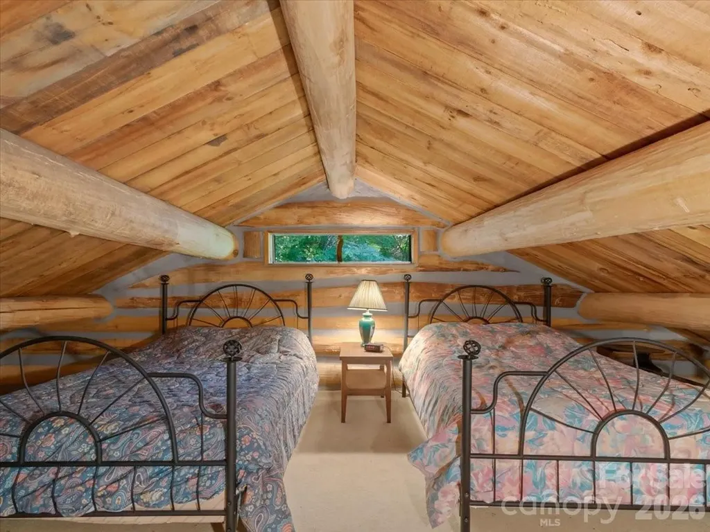 230 Chatter Box Lane Green Mountain NC 28740