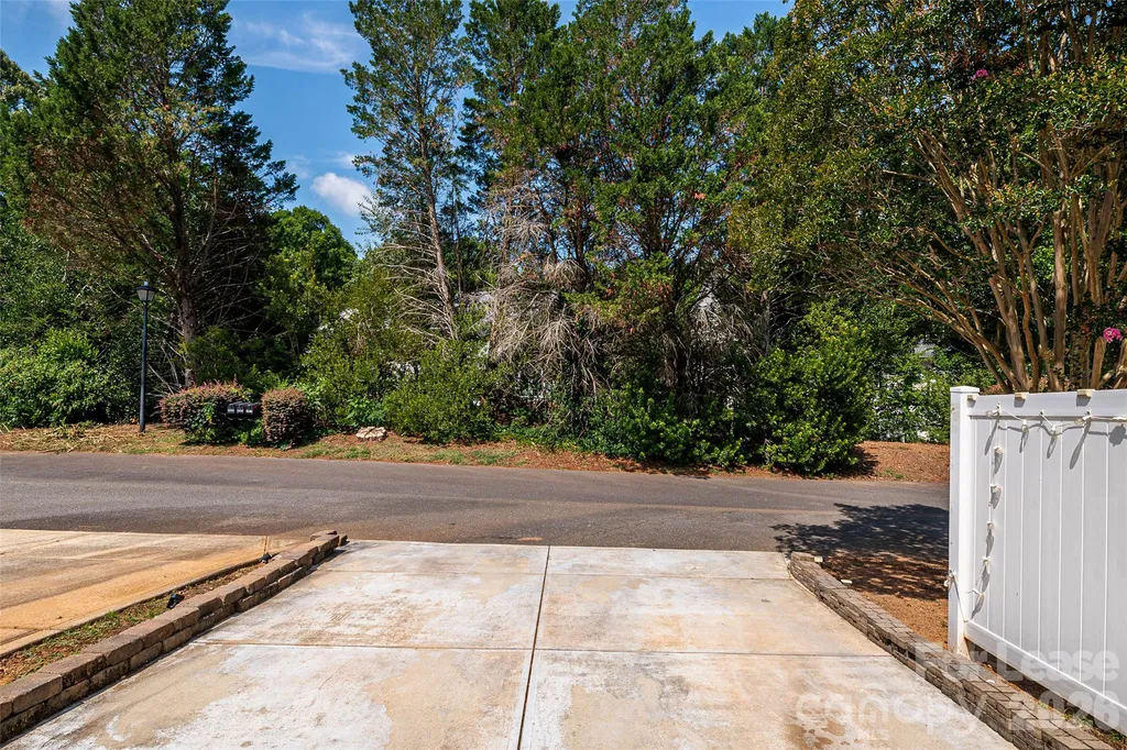 4102 Christine Lane Waxhaw NC 28173