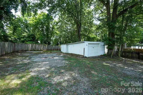 512 W 8th Avenue Gastonia NC 28052