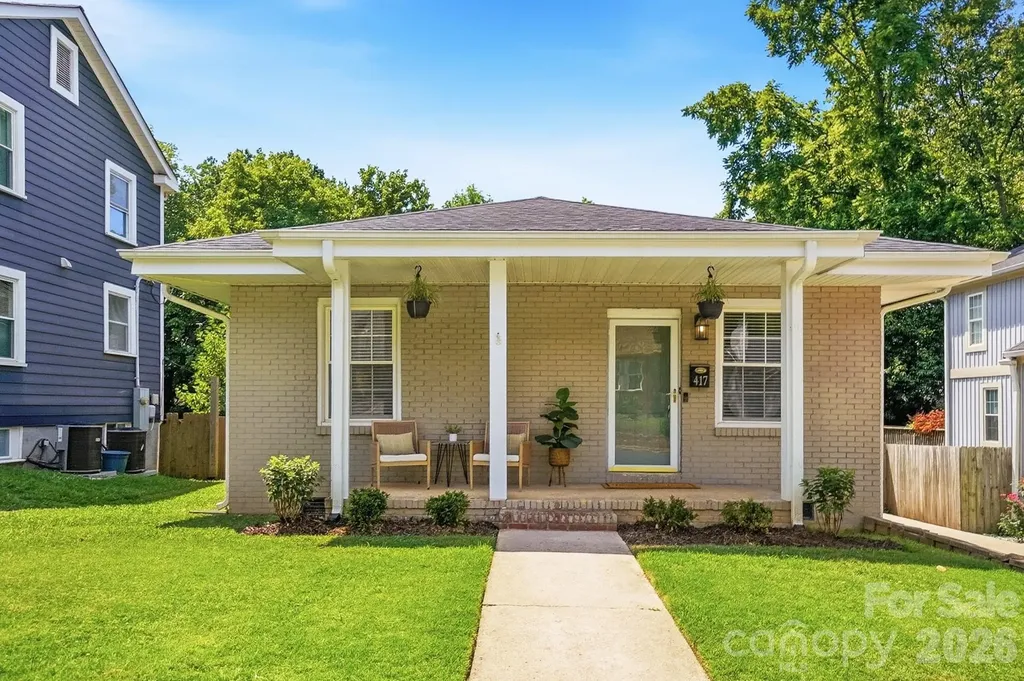 417 Woodvale Place Charlotte NC 28208