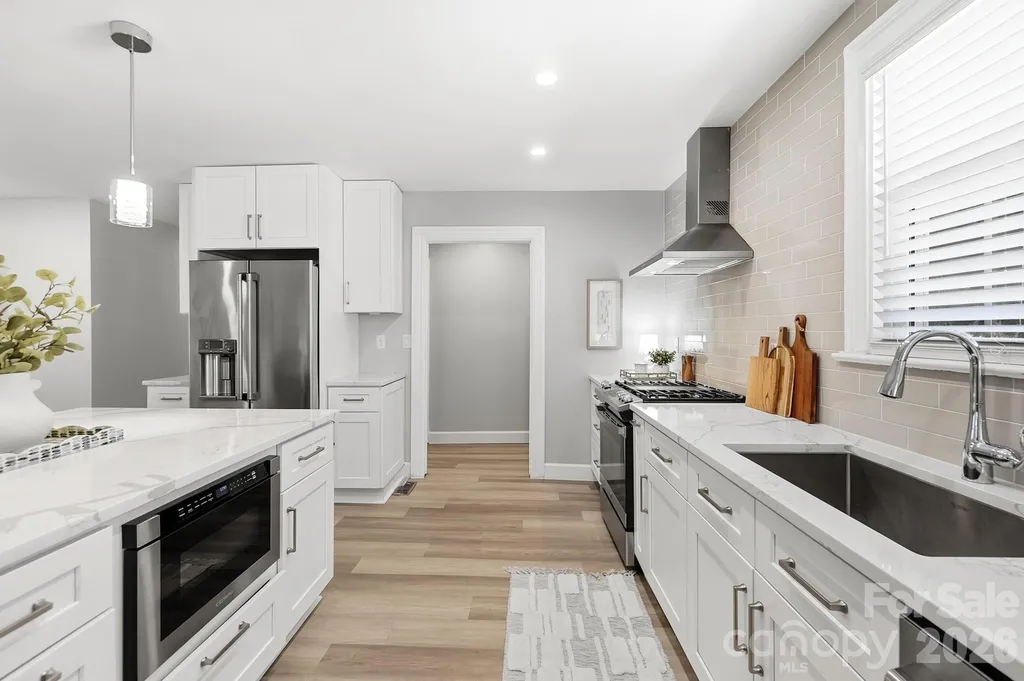 417 Woodvale Place Charlotte NC 28208