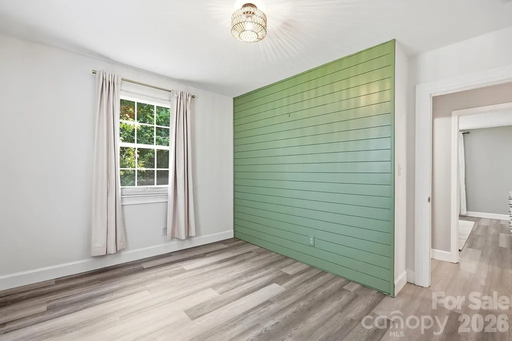417 Woodvale Place Charlotte NC 28208