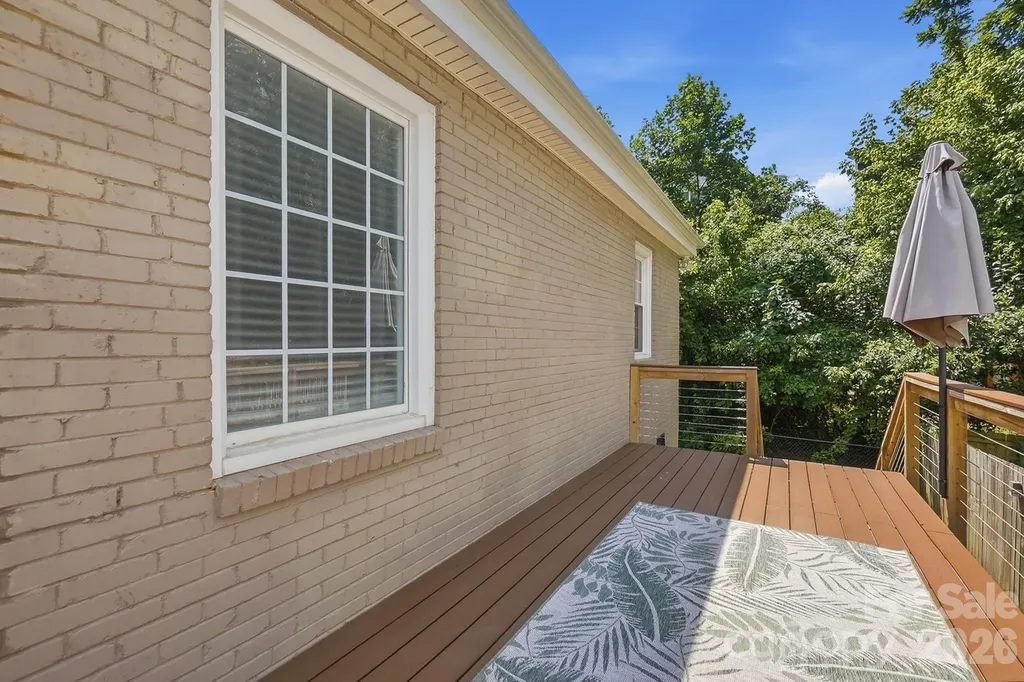 417 Woodvale Place Charlotte NC 28208