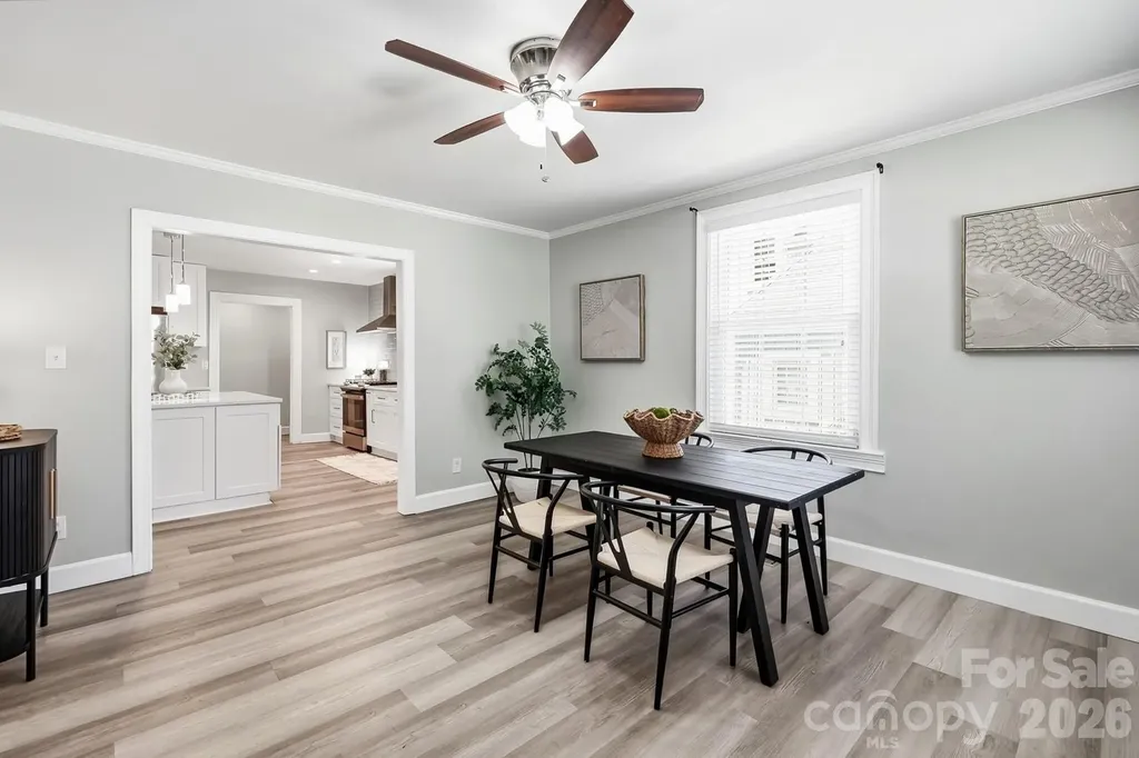 417 Woodvale Place Charlotte NC 28208