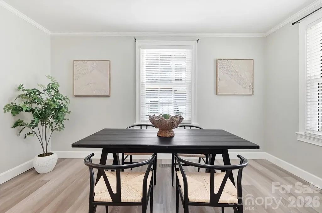 417 Woodvale Place Charlotte NC 28208