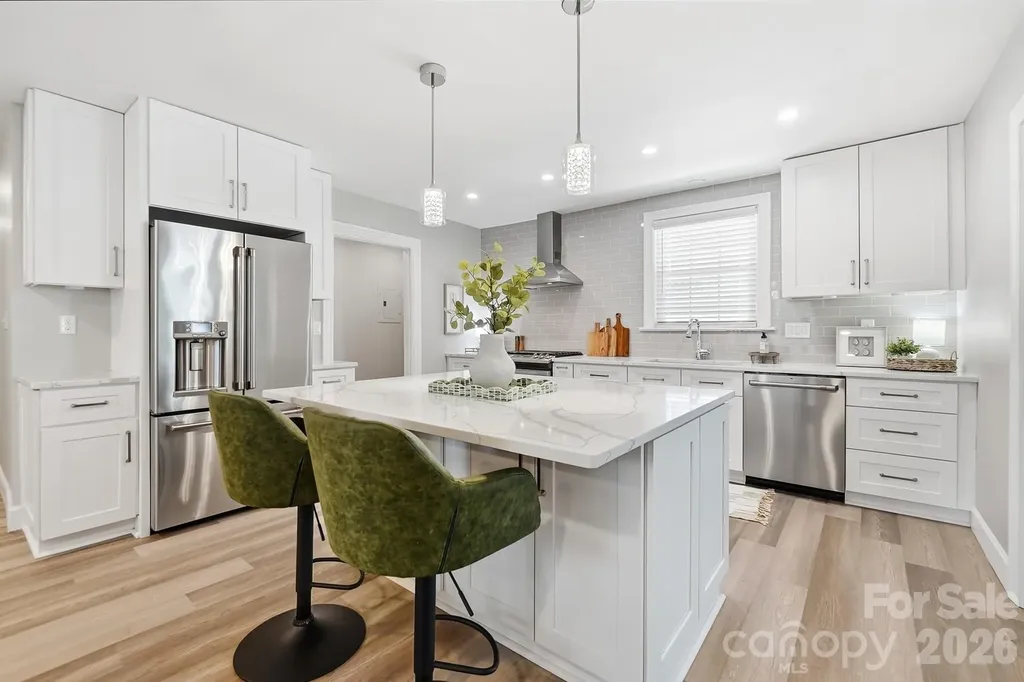 417 Woodvale Place Charlotte NC 28208