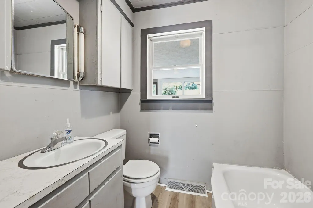 4125 Nc 226a Marion NC 28752