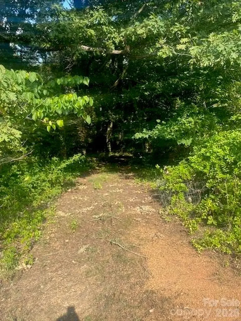 - Red Yam Farm Road Dallas NC 28034