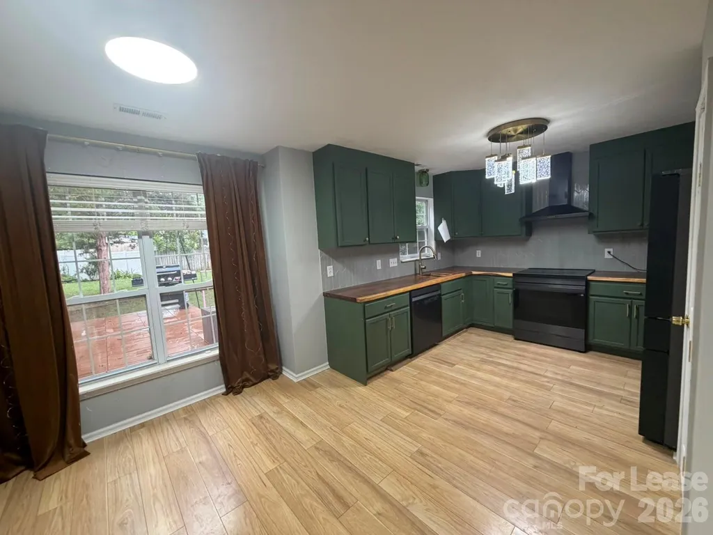 6105 Old Corral Street Charlotte NC 28277
