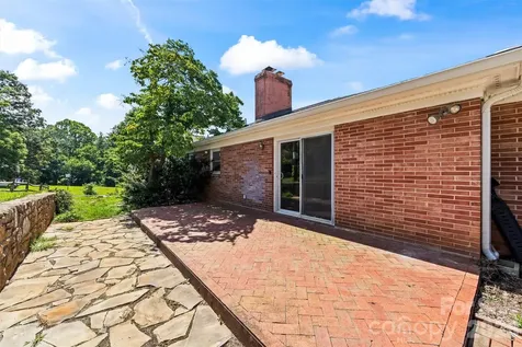 21 Hamburg Drive Weaverville NC 28787