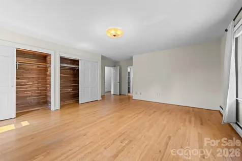 21 Hamburg Drive Weaverville NC 28787