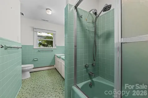 21 Hamburg Drive Weaverville NC 28787