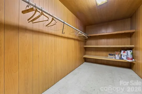 21 Hamburg Drive Weaverville NC 28787