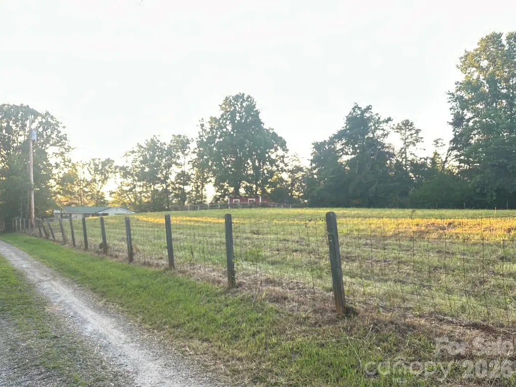 69 Woodmont Drive Nebo NC 28761