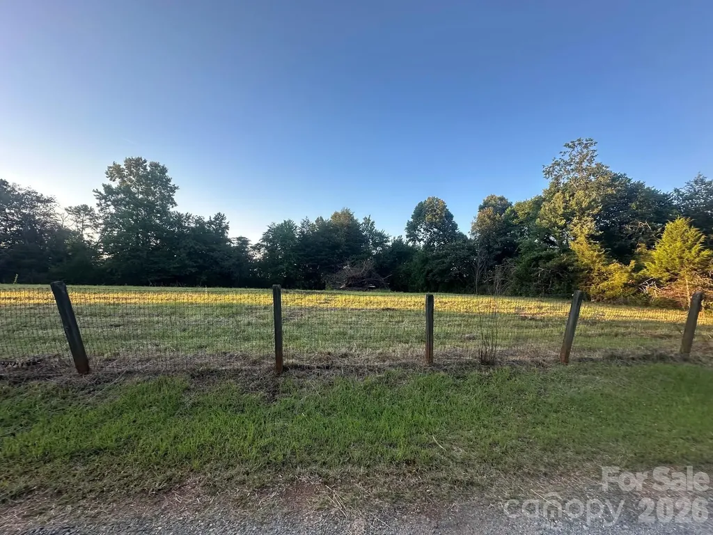 69 Woodmont Drive Nebo NC 28761