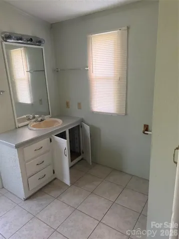 69 Woodmont Drive Nebo NC 28761