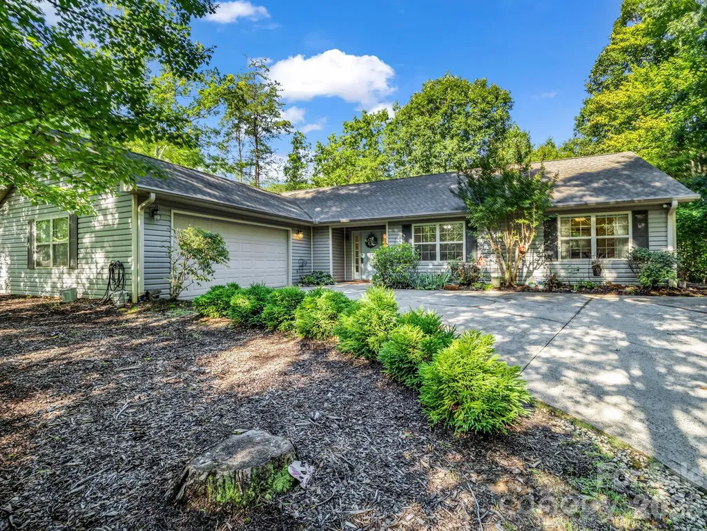 141 Dalton Court Lake Lure NC 28746
