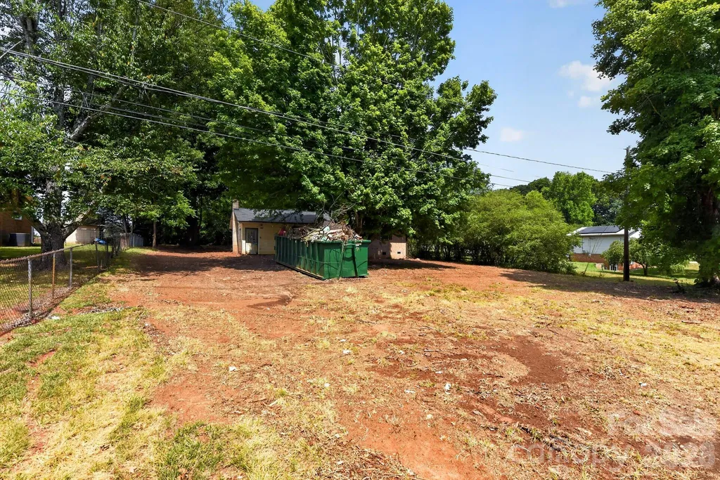 1393 Field Circle Hickory NC 28602