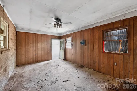 1393 Field Circle Hickory NC 28602