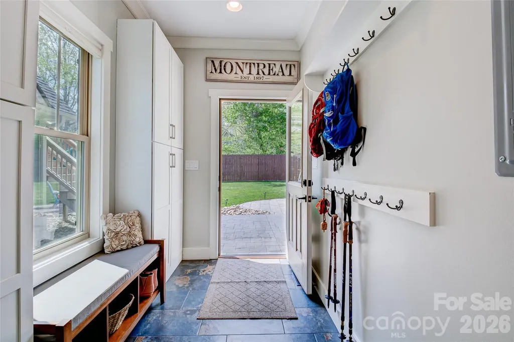 6 Hamlet Street Black Mountain NC 28711