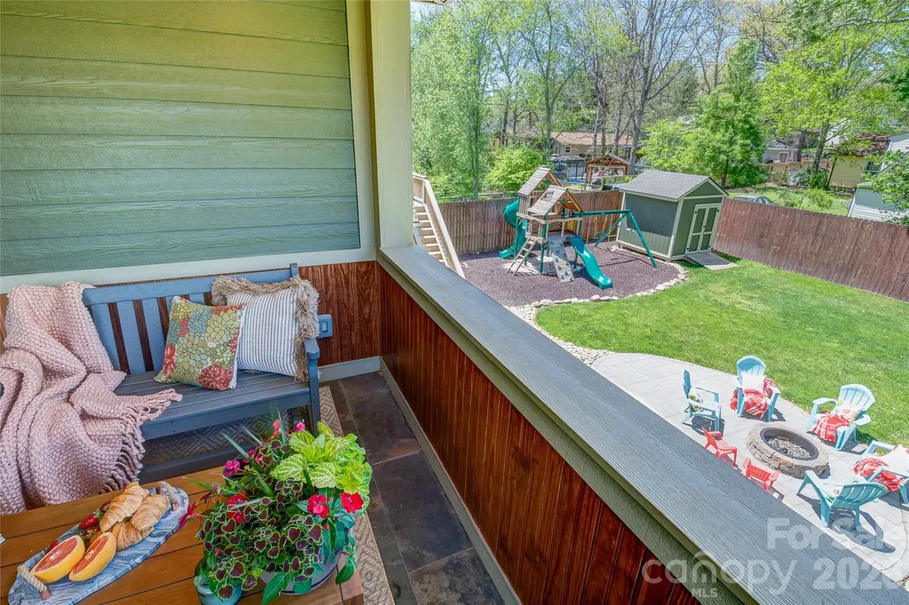 6 Hamlet Street Black Mountain NC 28711