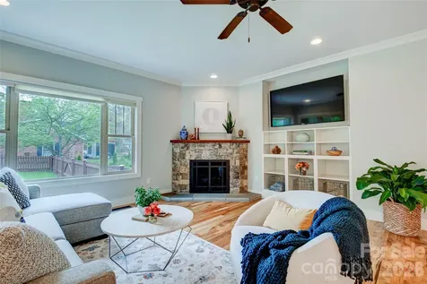 6 Hamlet Street Black Mountain NC 28711