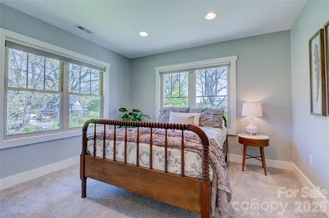 6 Hamlet Street Black Mountain NC 28711