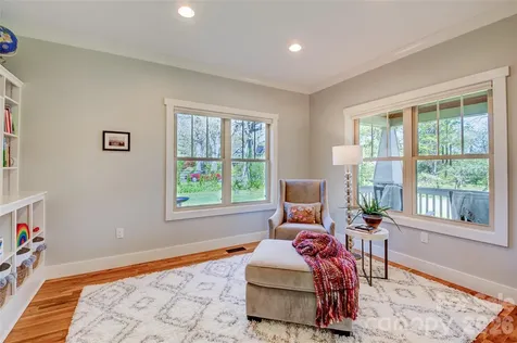 6 Hamlet Street Black Mountain NC 28711
