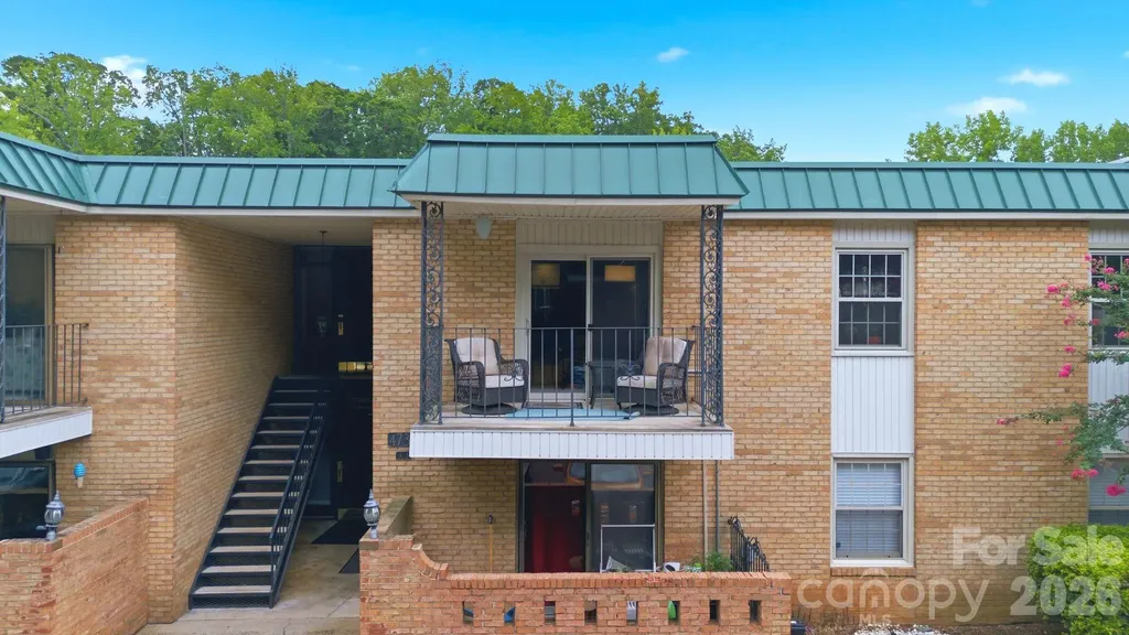 4739 Hedgemore Drive Charlotte NC 28209