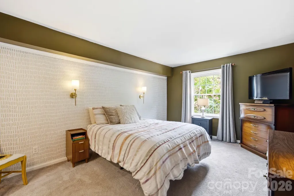 4739 Hedgemore Drive Charlotte NC 28209