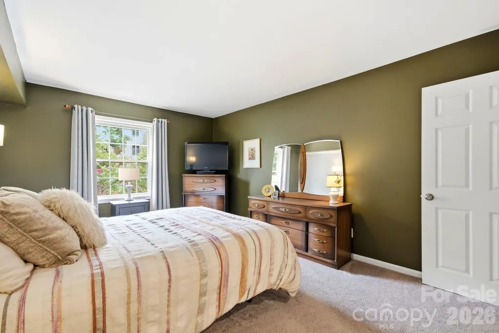 4739 Hedgemore Drive Charlotte NC 28209