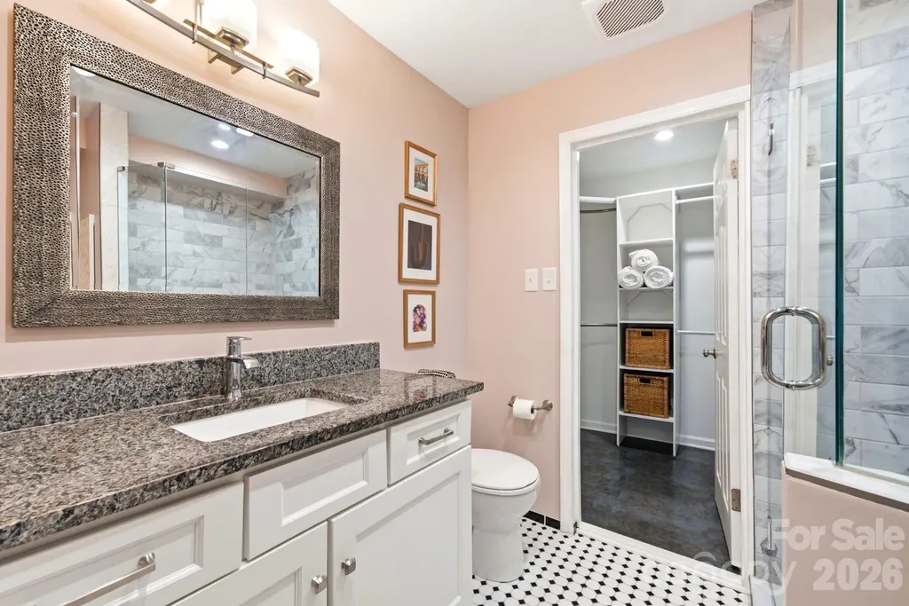 4739 Hedgemore Drive Charlotte NC 28209