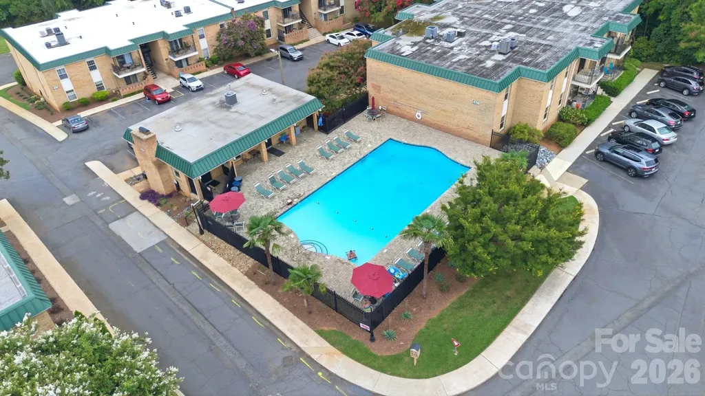4739 Hedgemore Drive Charlotte NC 28209