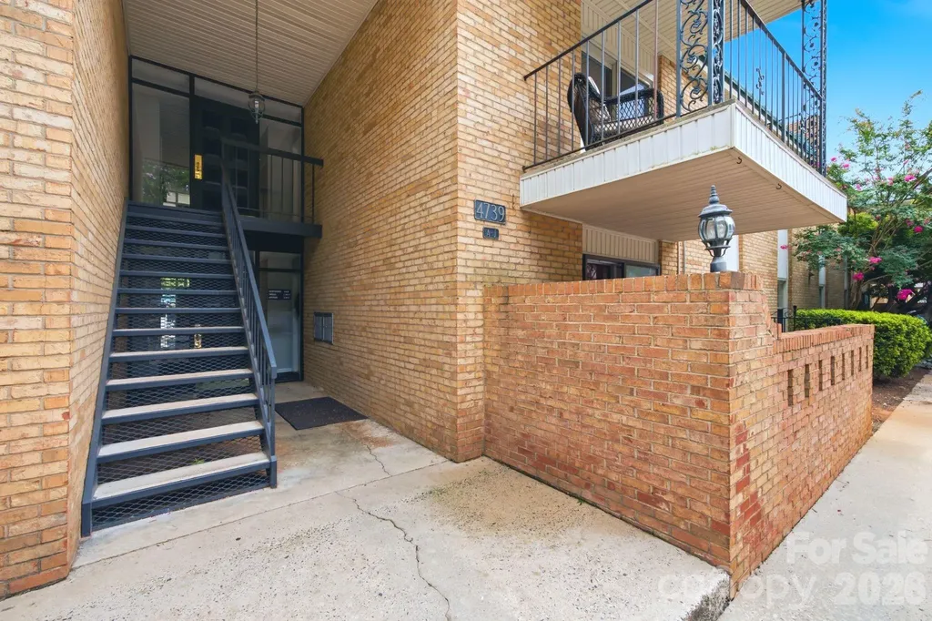 4739 Hedgemore Drive Charlotte NC 28209