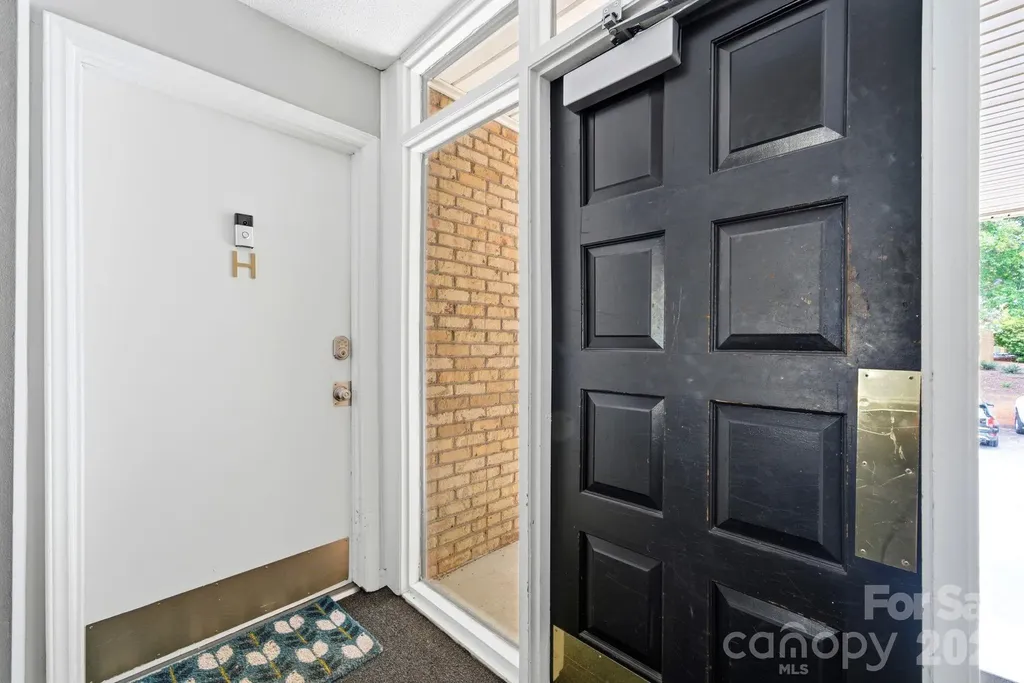 4739 Hedgemore Drive Charlotte NC 28209
