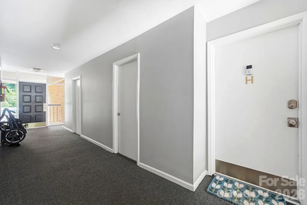 4739 Hedgemore Drive Charlotte NC 28209