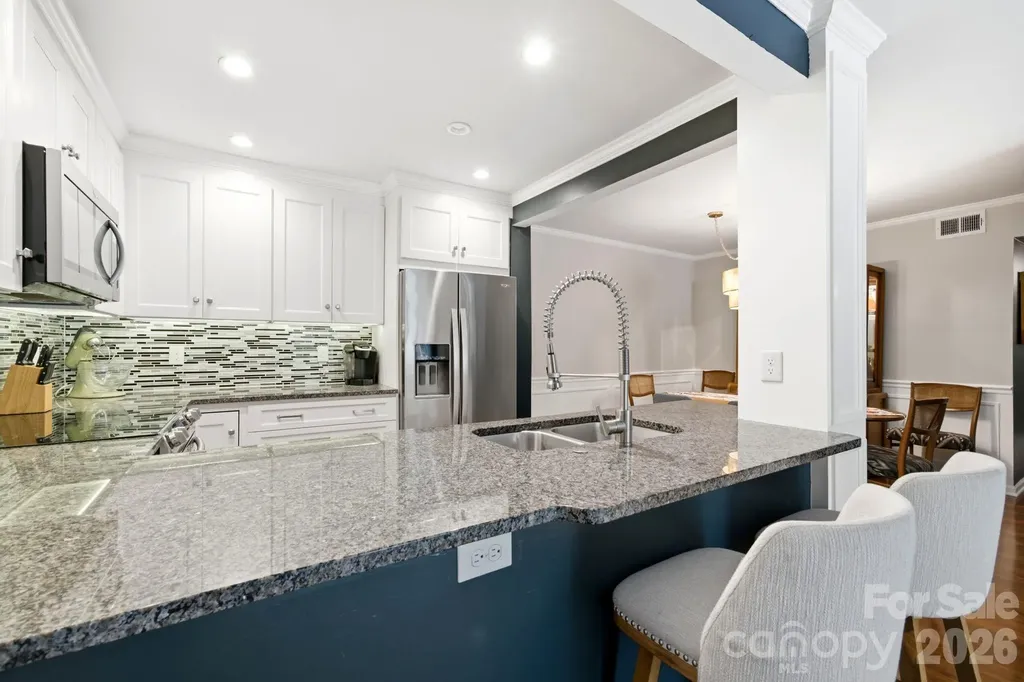 4739 Hedgemore Drive Charlotte NC 28209