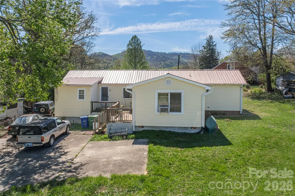 11 E Porter Road Asheville NC 28803
