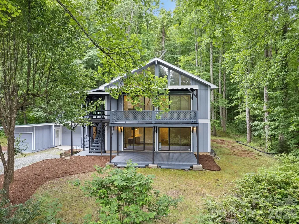 80 Merrie Way Waynesville NC 28786
