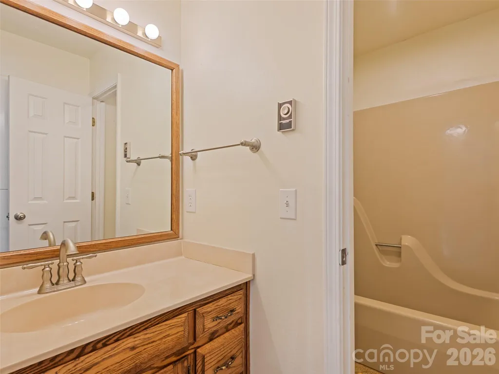 80 Merrie Way Waynesville NC 28786