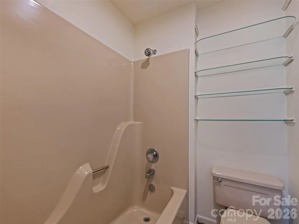 80 Merrie Way Waynesville NC 28786