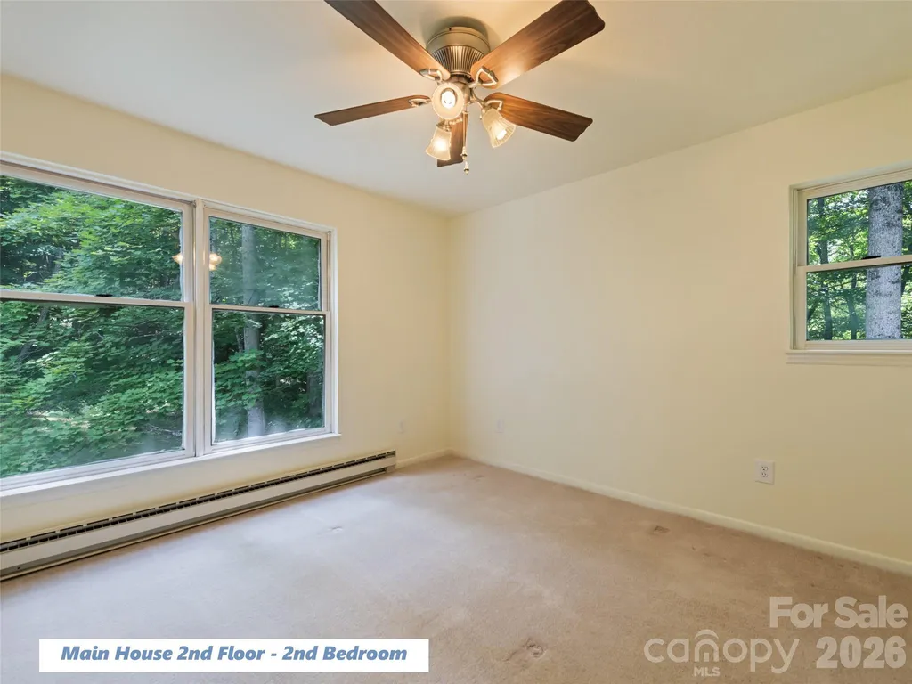 80 Merrie Way Waynesville NC 28786