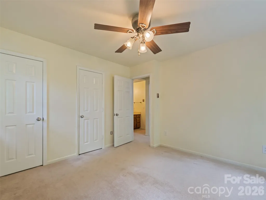 80 Merrie Way Waynesville NC 28786