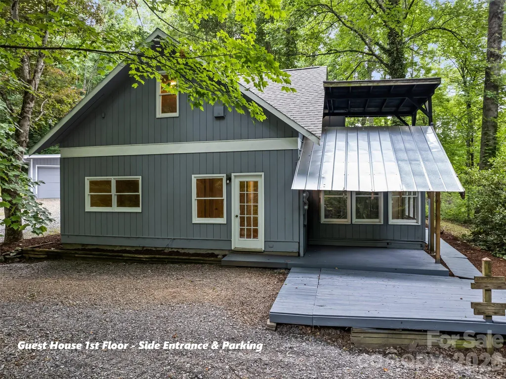 80 Merrie Way Waynesville NC 28786