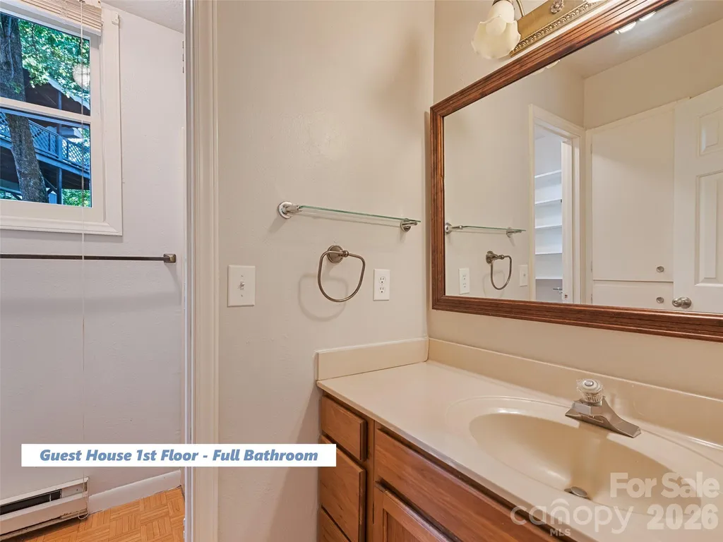 80 Merrie Way Waynesville NC 28786