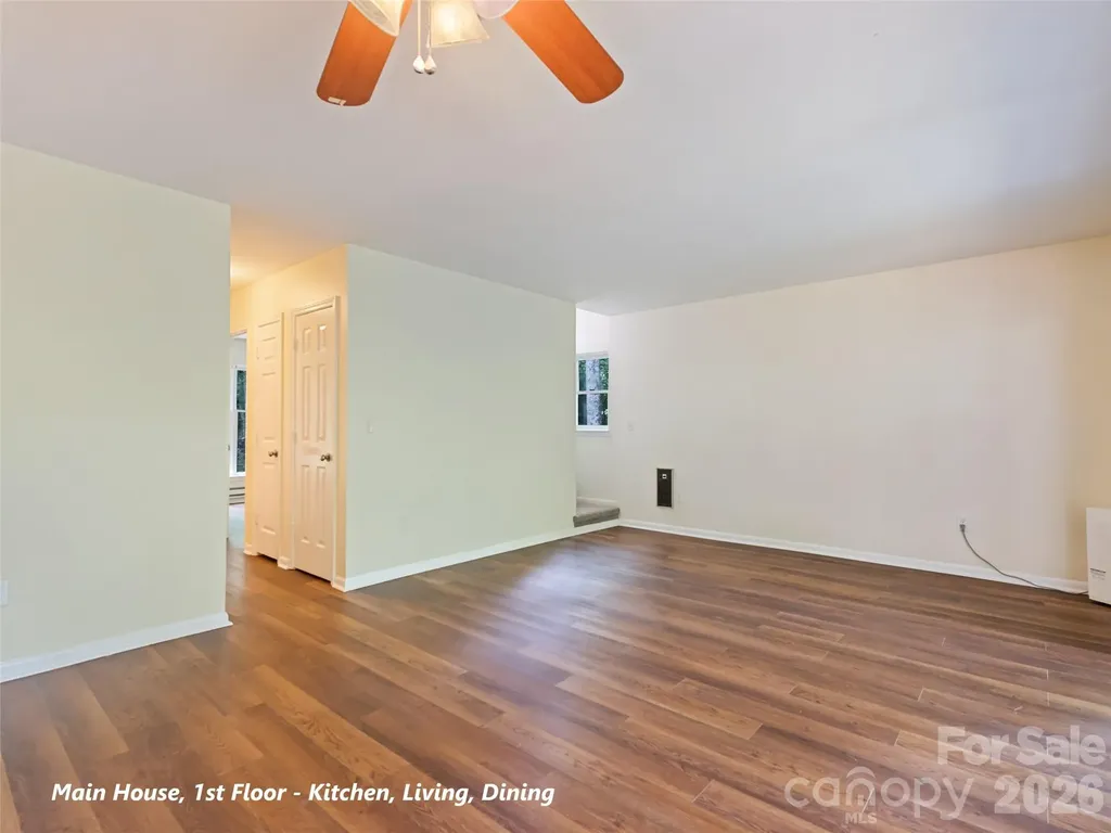 80 Merrie Way Waynesville NC 28786