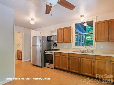 80 Merrie Way Waynesville NC 28786