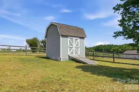 154 Back Acres Lane Kannapolis NC 28081