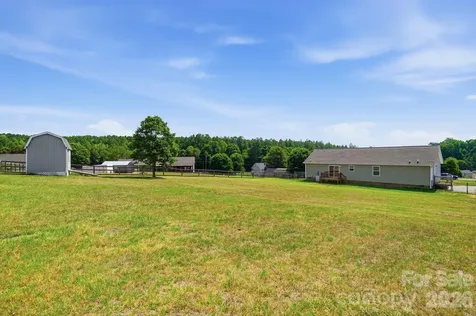 154 Back Acres Lane Kannapolis NC 28081