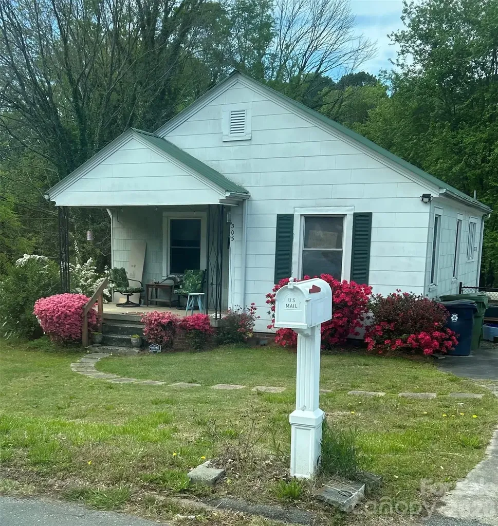 303 Mendota Avenue Lexington NC 27292